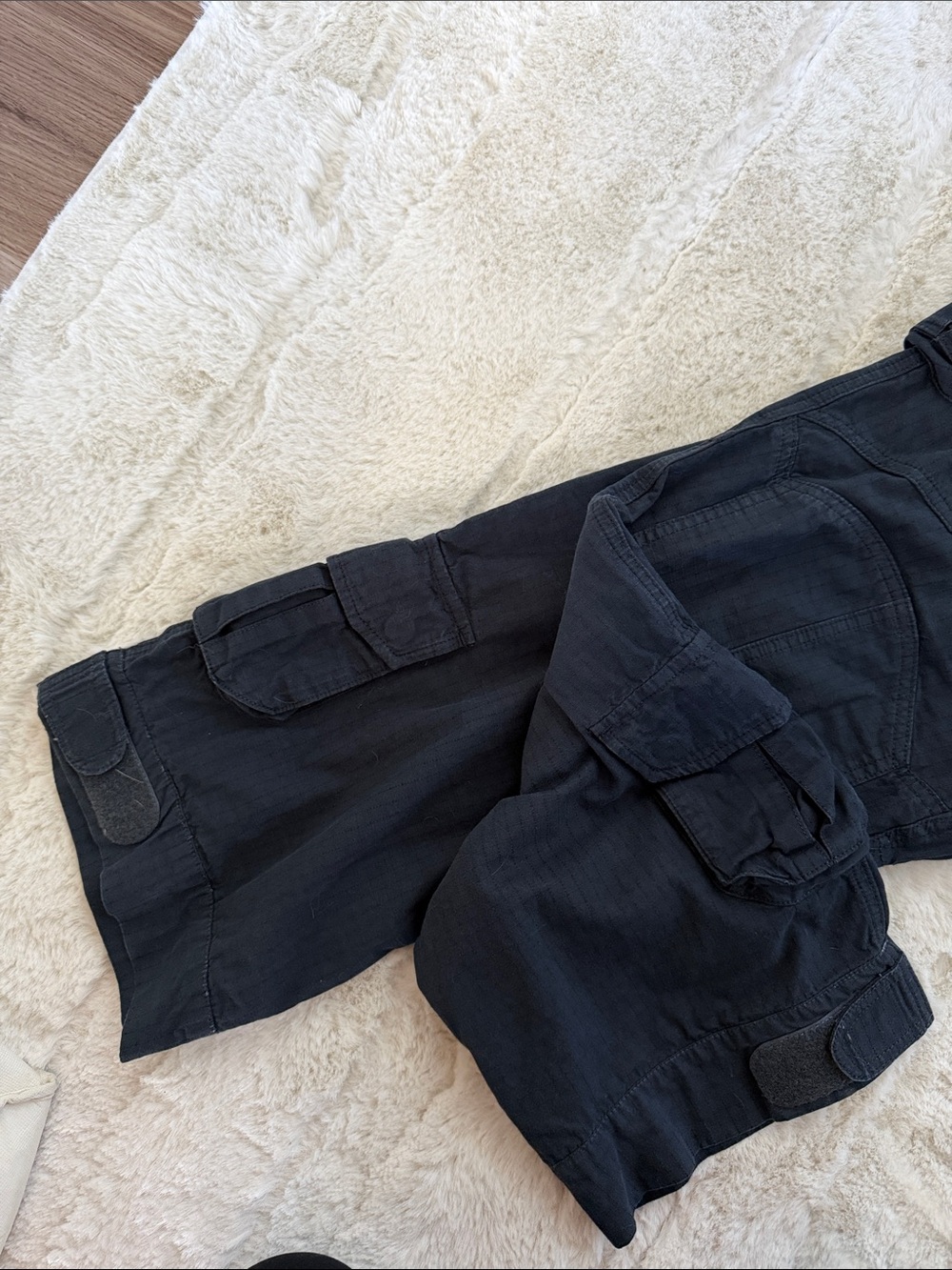 Alexander Wang Black Utility Cargo Pants with Multiple Pockets - Picture 4 of 9
